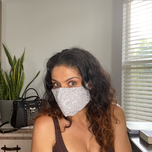 Accessories - Sequin reusable mask